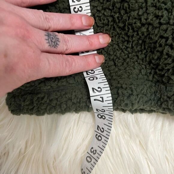 Victoria’s Secret pink large nwt  green Sherpa jacket Half
Zip Pullover hoodie - Picture 12 of 12